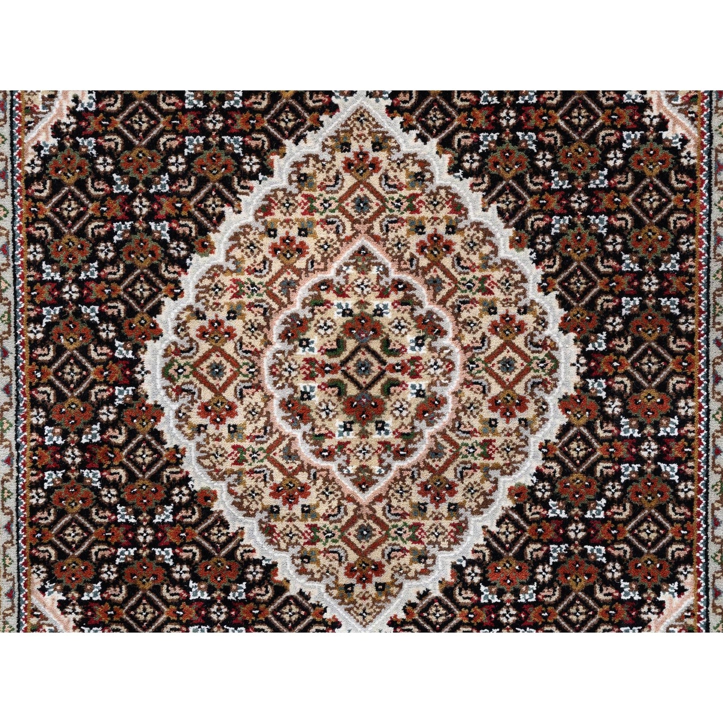 2'10"X5'4" Fish Medallion Design Tebraz Mahi Wool-Silk Hand Knotted Rug