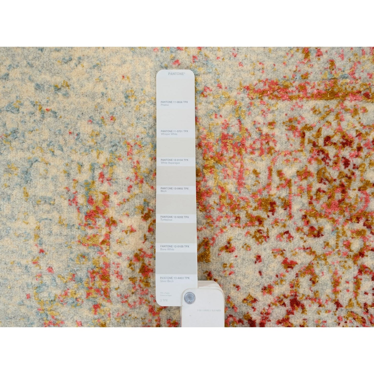 2'6"X6' Ivory Farsian Design Wool And Pure Silk Hand Knotted Runner Rug