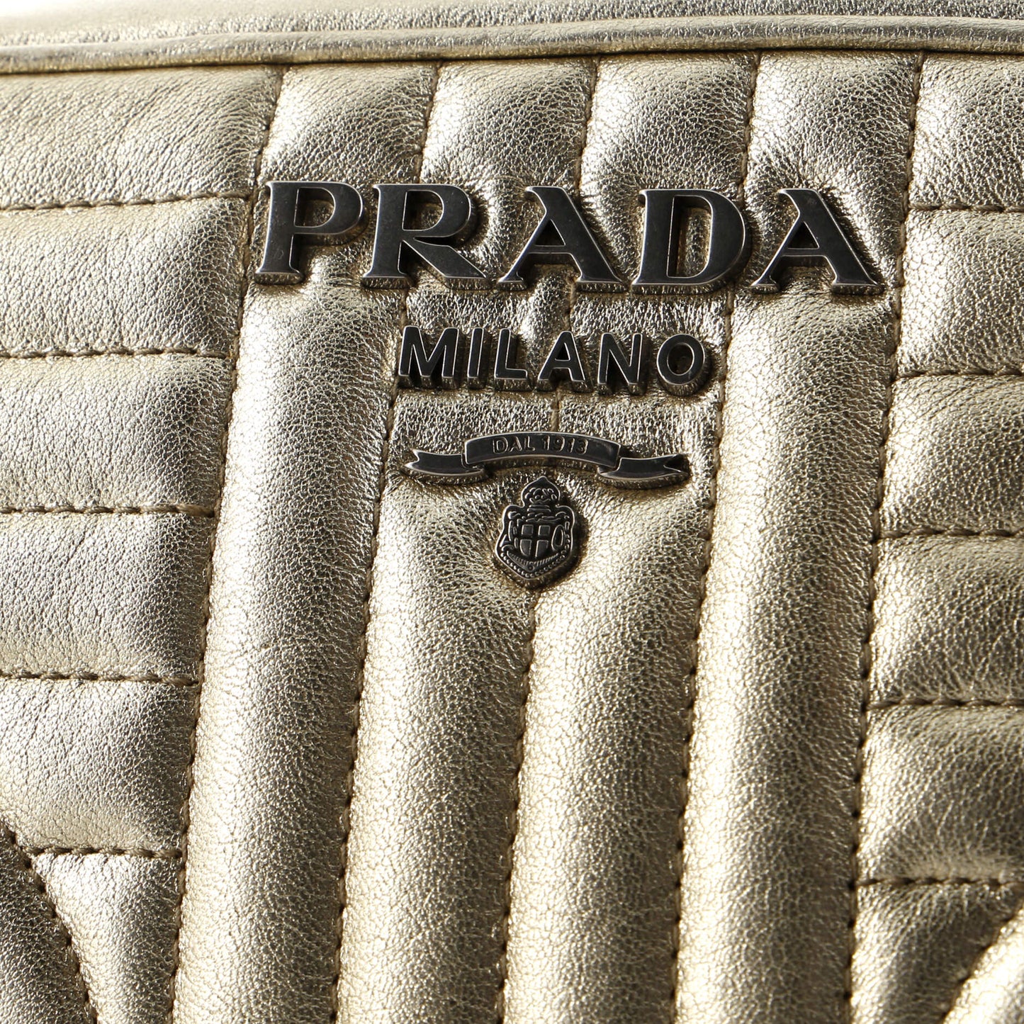 Prada Camera Bag Diagramme Quilted Leather Mini