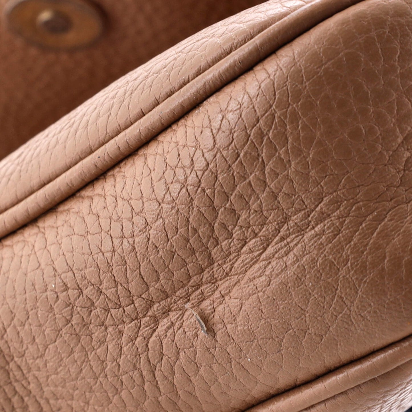 Gucci Soho Chain Crossbody Bag Leather Medium