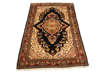 Antique Traditional Floral Oriental Rug Bedroom