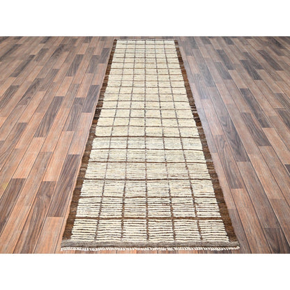2'9"X9'5" Ivory Hand Knotted Rug Moroccan Weave Grid Design Wool Runner