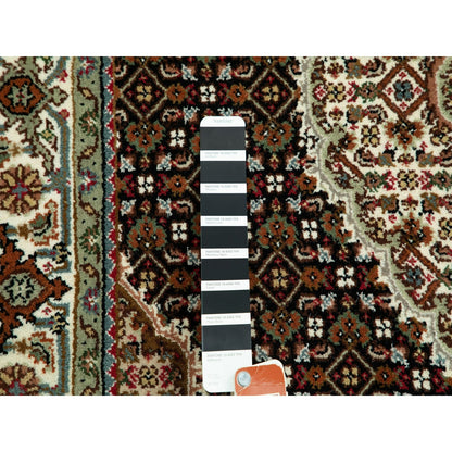 4'X6' Rich Black Tebraz Mahi 250 Kpsi Wool Hand Knotted Rug
