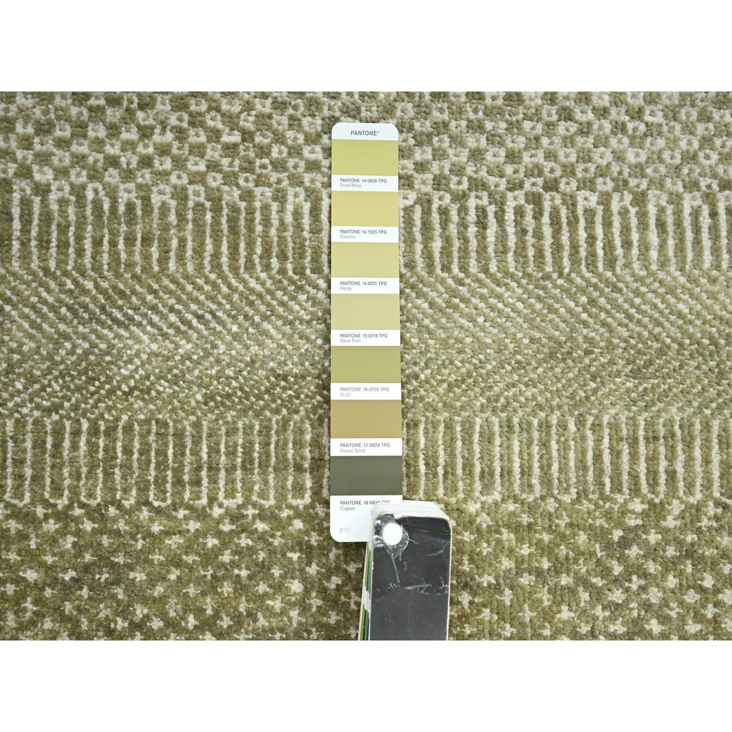 4'9"X6'9" Brown Grass Design Hand Knotted Wool And Silk Denser Weave Rug