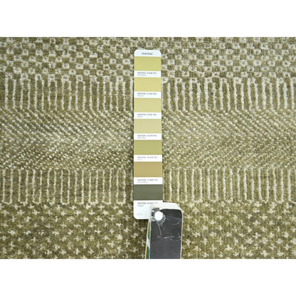 4'9"X6'9" Brown Grass Design Hand Knotted Wool And Silk Denser Weave Rug