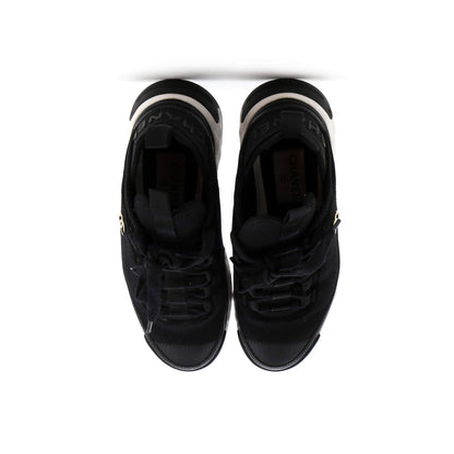 Chanel Women'S Cc Cap Toe Logo Sneakers Mixed Fibers