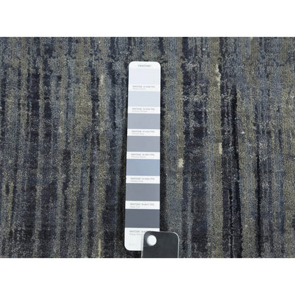 2'6"X10'2" Gray Pure Wool Hand Knotted Modern Ombre Design Runner Rug