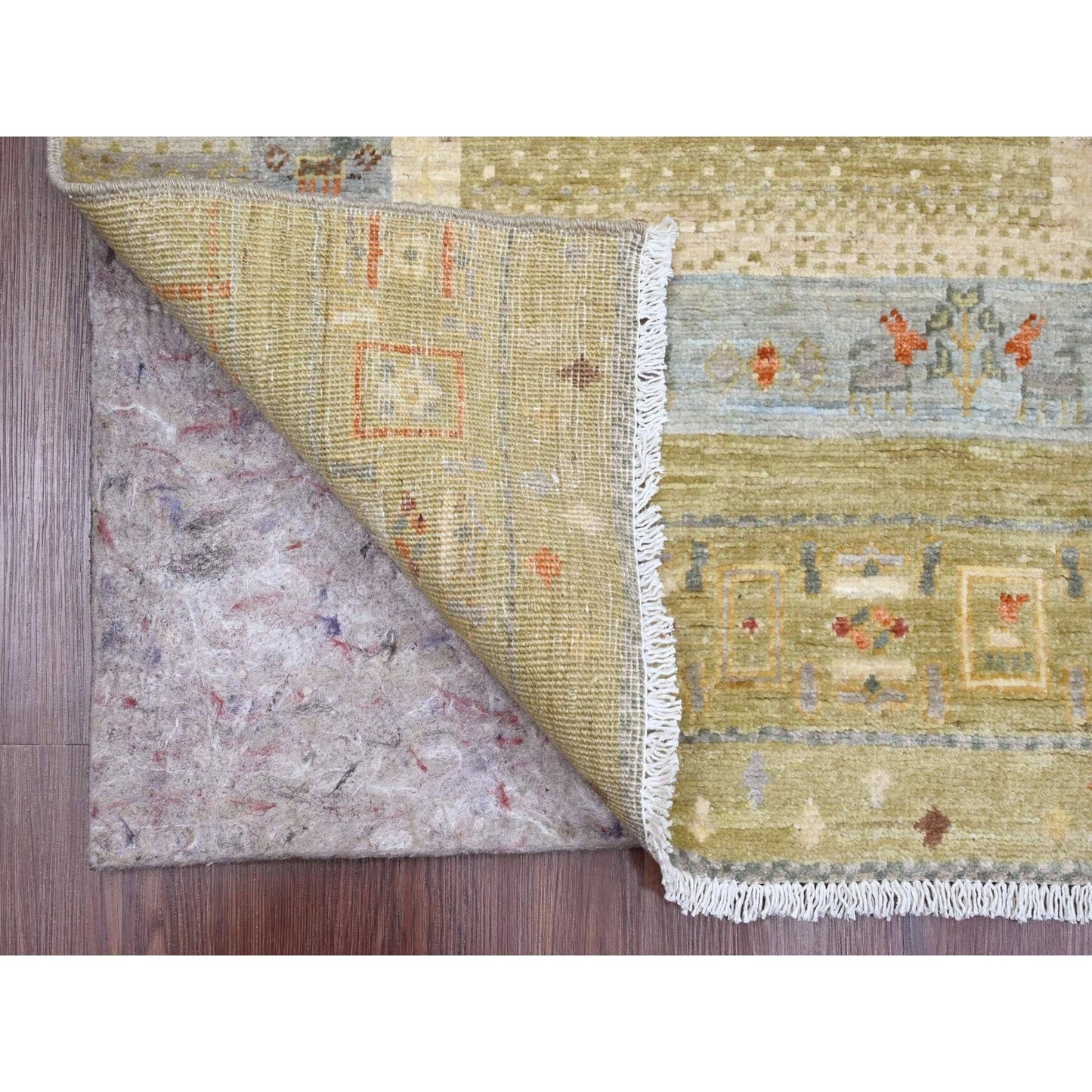 2'9"X5'10" Green Kashkuli Animal Figurine Hand Knotted Wool Runner Rug