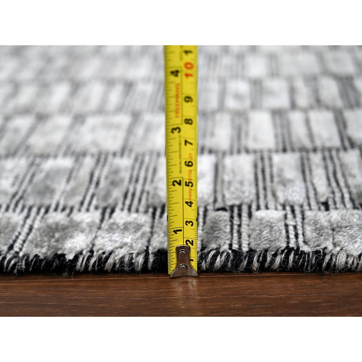 2'X3' Gray Modern Textured Hand Loomed Wool And Silk Mat Oriental Rug