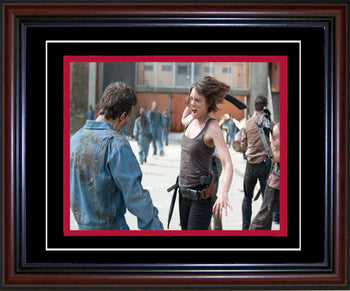 Lauren Cohan Unsigned Framed Maggie Greene Walking Dead 8X10 Photo