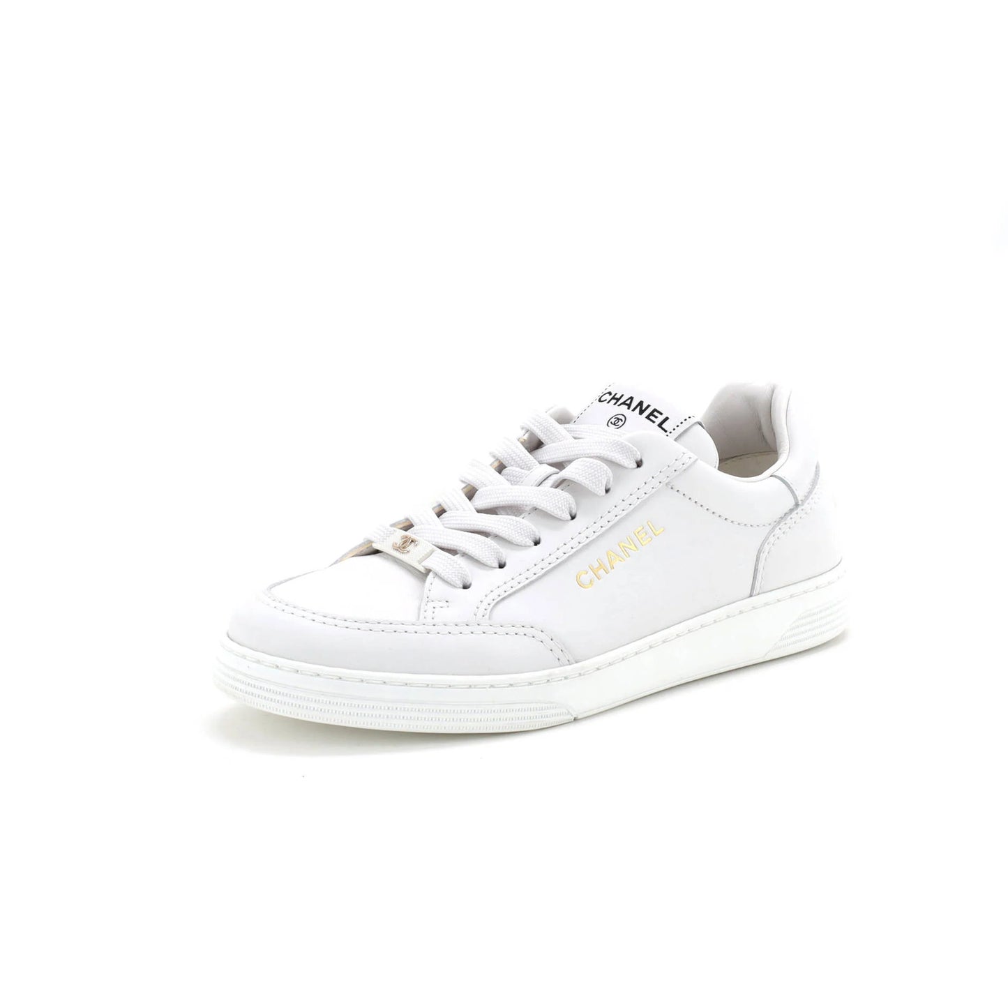 Chanel Women'S Cc Logo Low-Top Sneakers Leather
