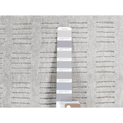 2'X3'1" Dove Gray Modern Design Hand Loomed Pure Wool Mat Oriental Rug