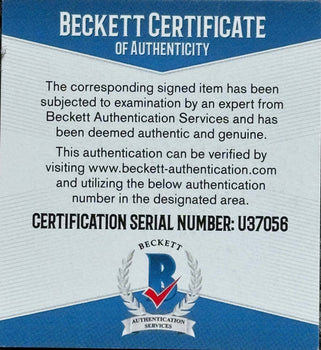 Justin Fields Autographed Buckeyes 16X20 Football Photo (Beckett)