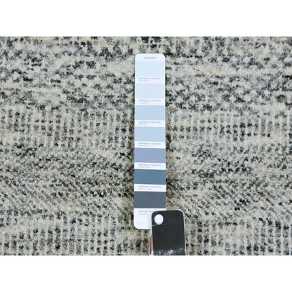 8'X8' Silver Gray Undyed Wool Grass Design Hand Knotted Square Rug