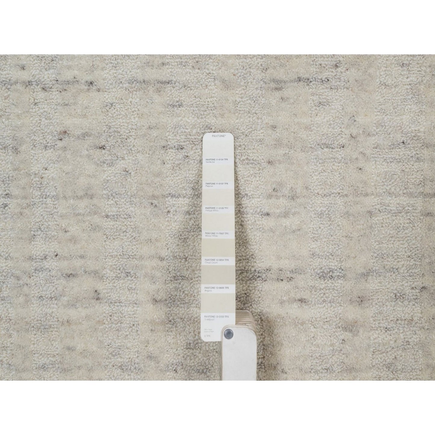 6'X6' Ivory Vertical Stripes Design Natural Wool Hand Loomed Round Rug