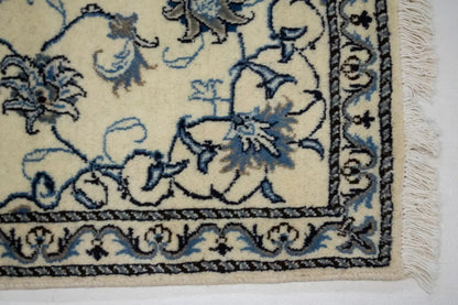 Classic Floral Plush 3X5 Nain Kashmar Oriental
