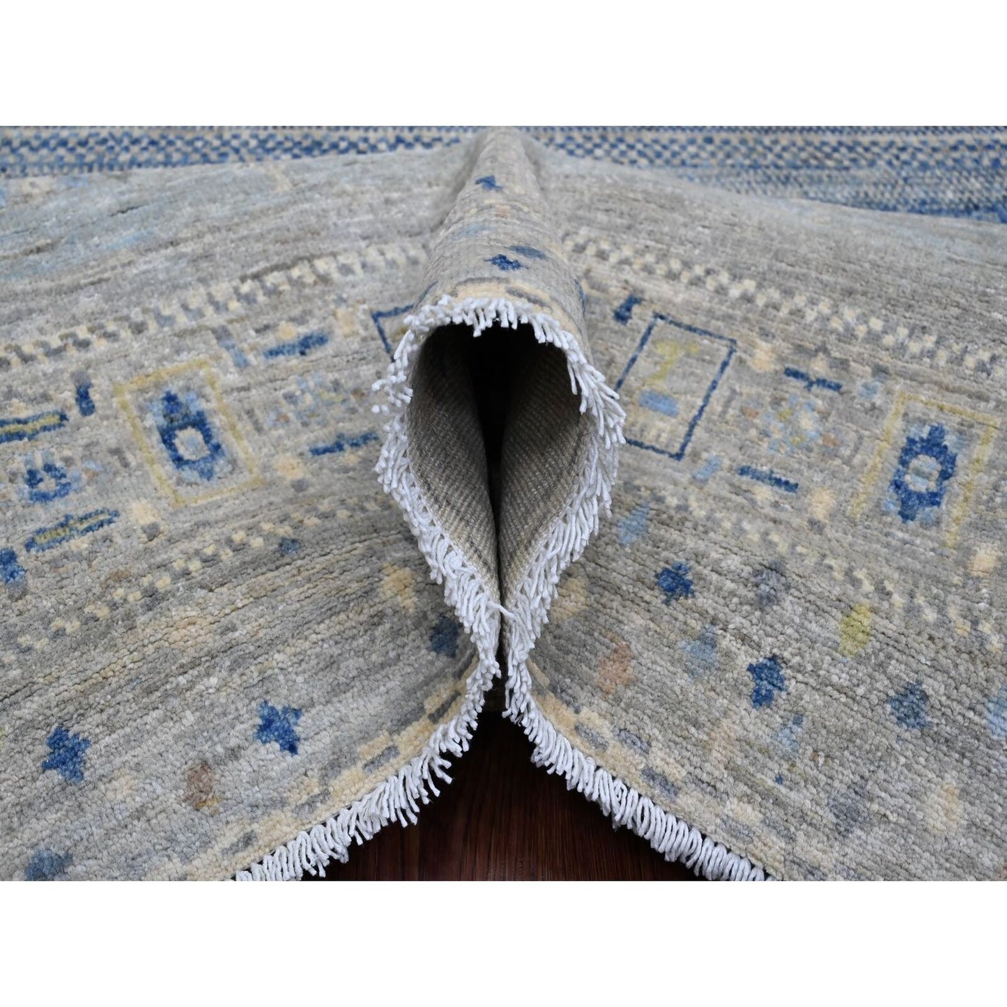 8'X8' Gray Hand Knotted Kashkuli Animal Figurines Soft Wool Square Rug