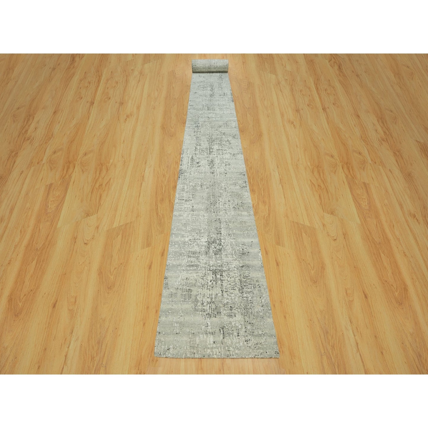 2'6"X31'8" Gray Hand Knotted Hand Spun Undyed Wool Xl Runner Modern Rug