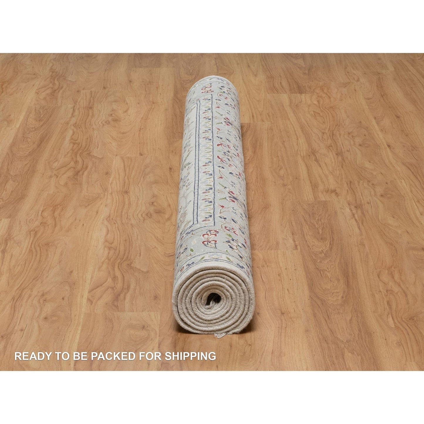 6'X9' Spring White Hand Knotted Nain With Flower Design Wool And Silk Rug