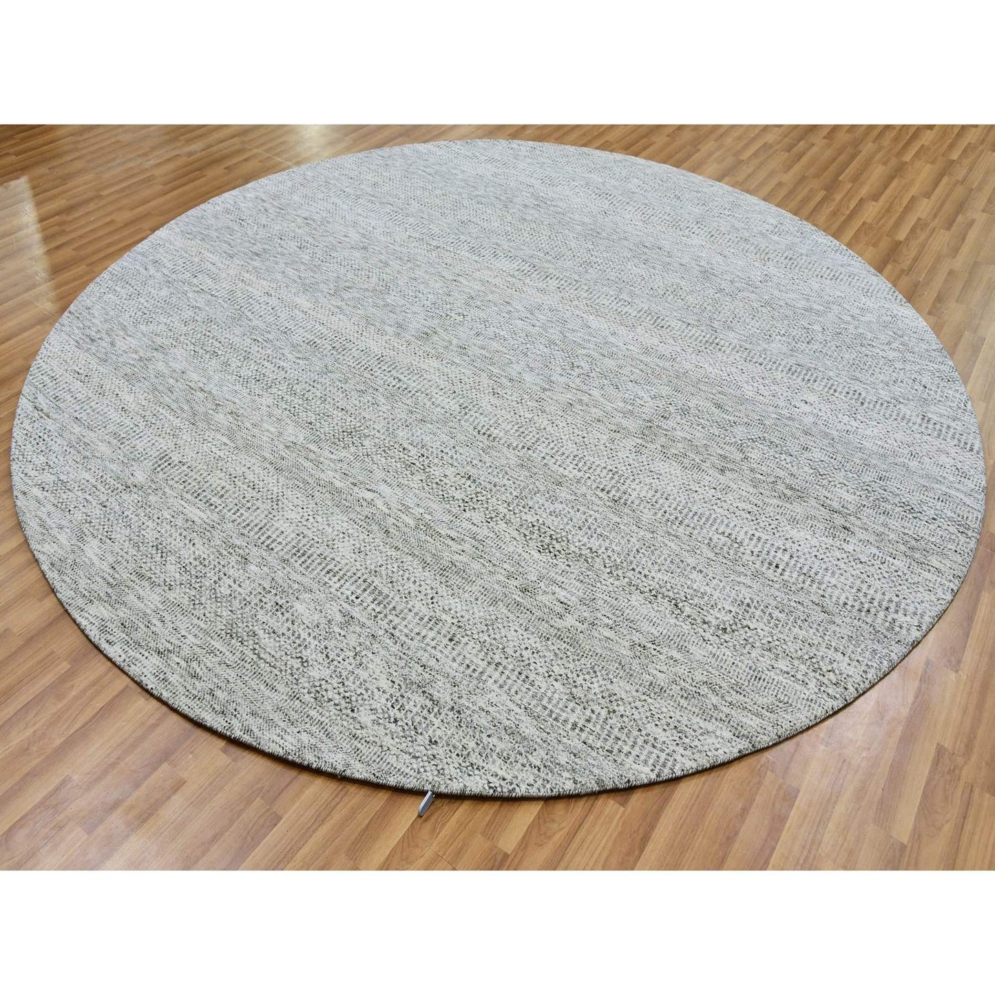 9'5"X9'6" Goose Gray Undyed 100% Wool Hand Knotted Grass Design Round Rug
