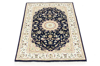 Indo-Nain Oriental Rug Floral Medallion Bedroom