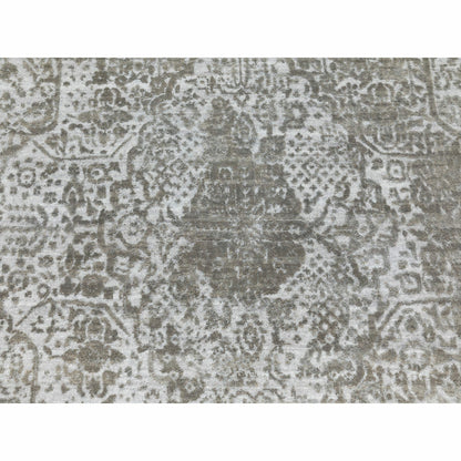 6'X9' Grey Broken Farsian Design Wool And Silk Hand Knotted Oriental Rug