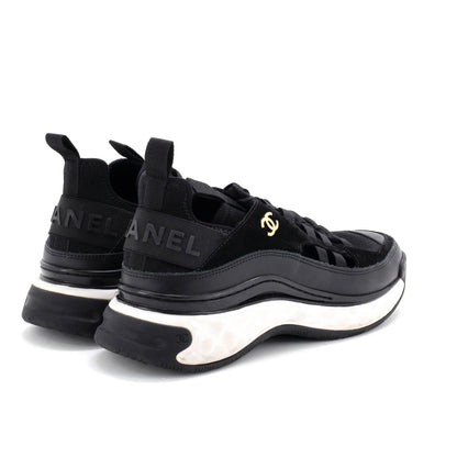 Chanel Women'S Cc Cap Toe Logo Sneakers Suede And Mixed Fibers