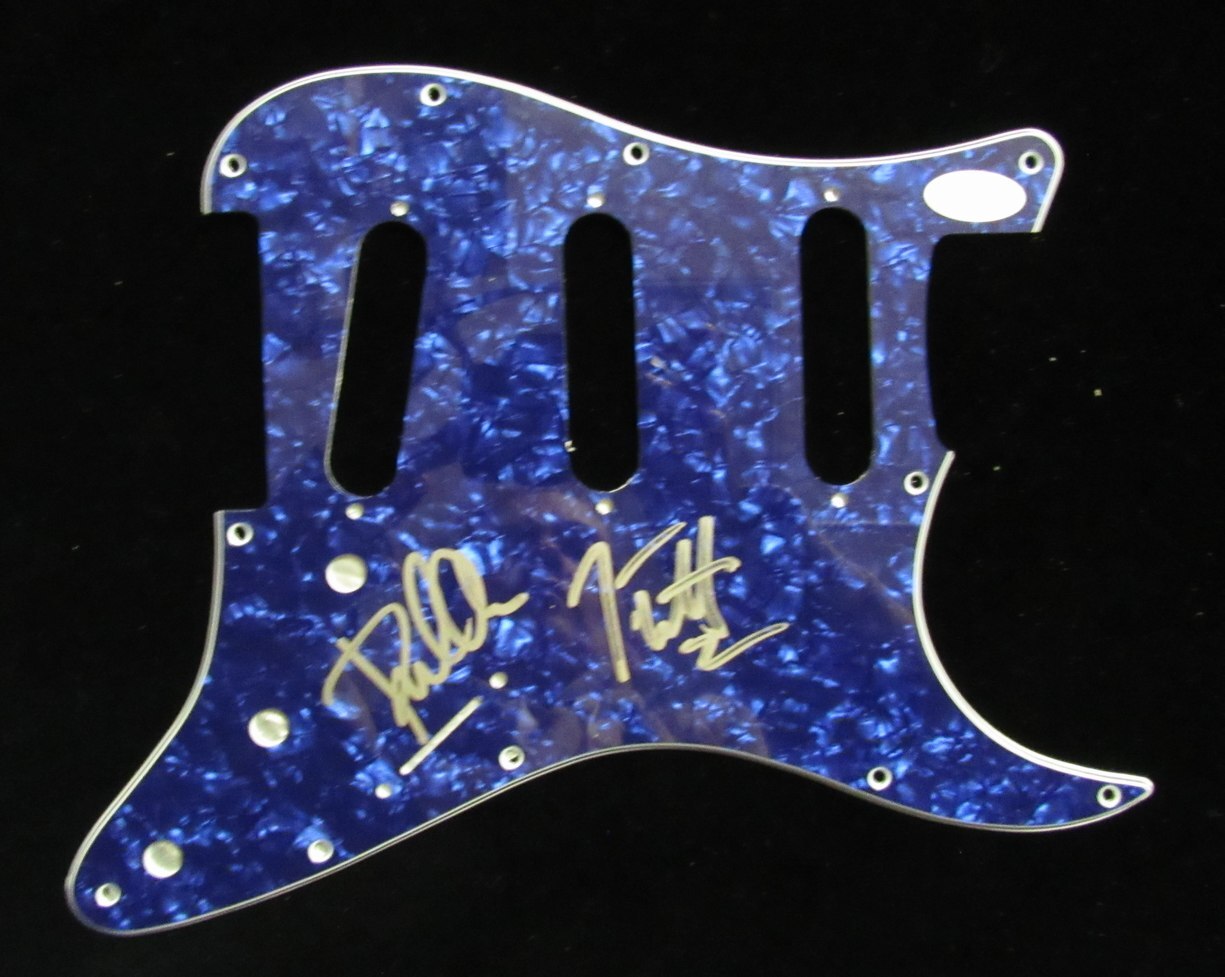 Def Leppard Joe Elliott/Phil Collen Signed/Autographed Guitar Pick Guard Jsa 582