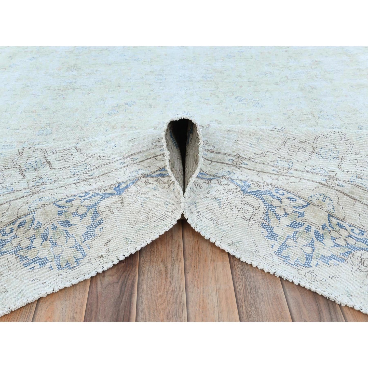 8'1"X10'9" Ivory Distressed Shabby Chic Farsian Hand Knotted Wool Rug