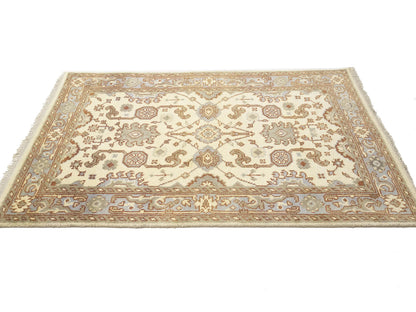 Handmade Cream Oushak Chobi Oriental Rug Floral
