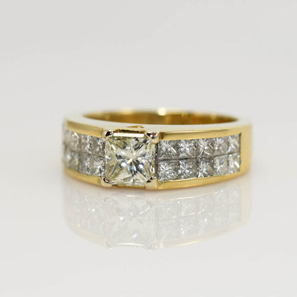 18K Yellow Gold Diamond Ring 1.00Ct Ctr Princess,