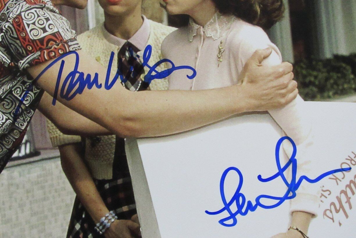 Lea Thompson/Tom Wilson "Back To The Future" Dual-Signed 11X14 Photo Jsa 166155