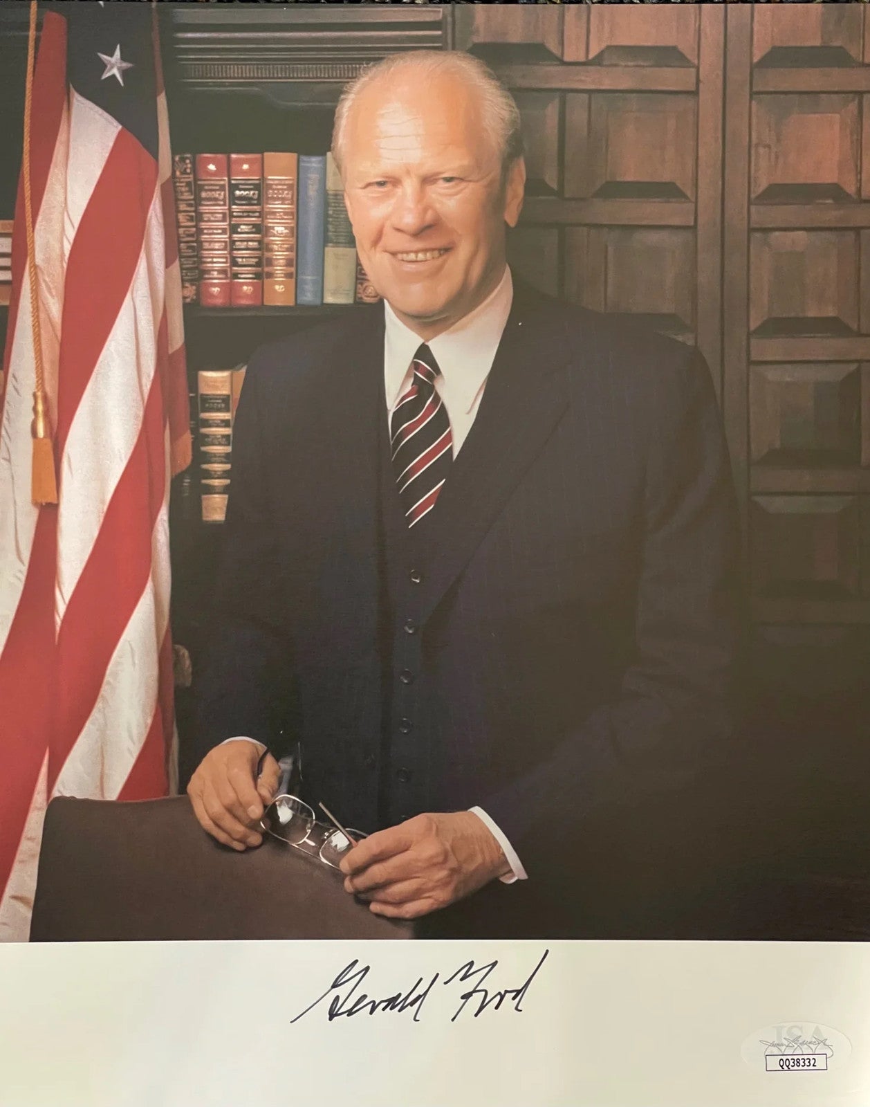 Gerald Ford Autographed 8X10 Photo (Jsa)