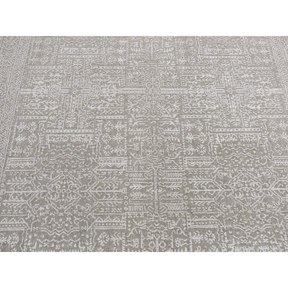 5'9"X9' Gray Wool And Plant Based Silk Fine Jacquard Hand Loomed Rug