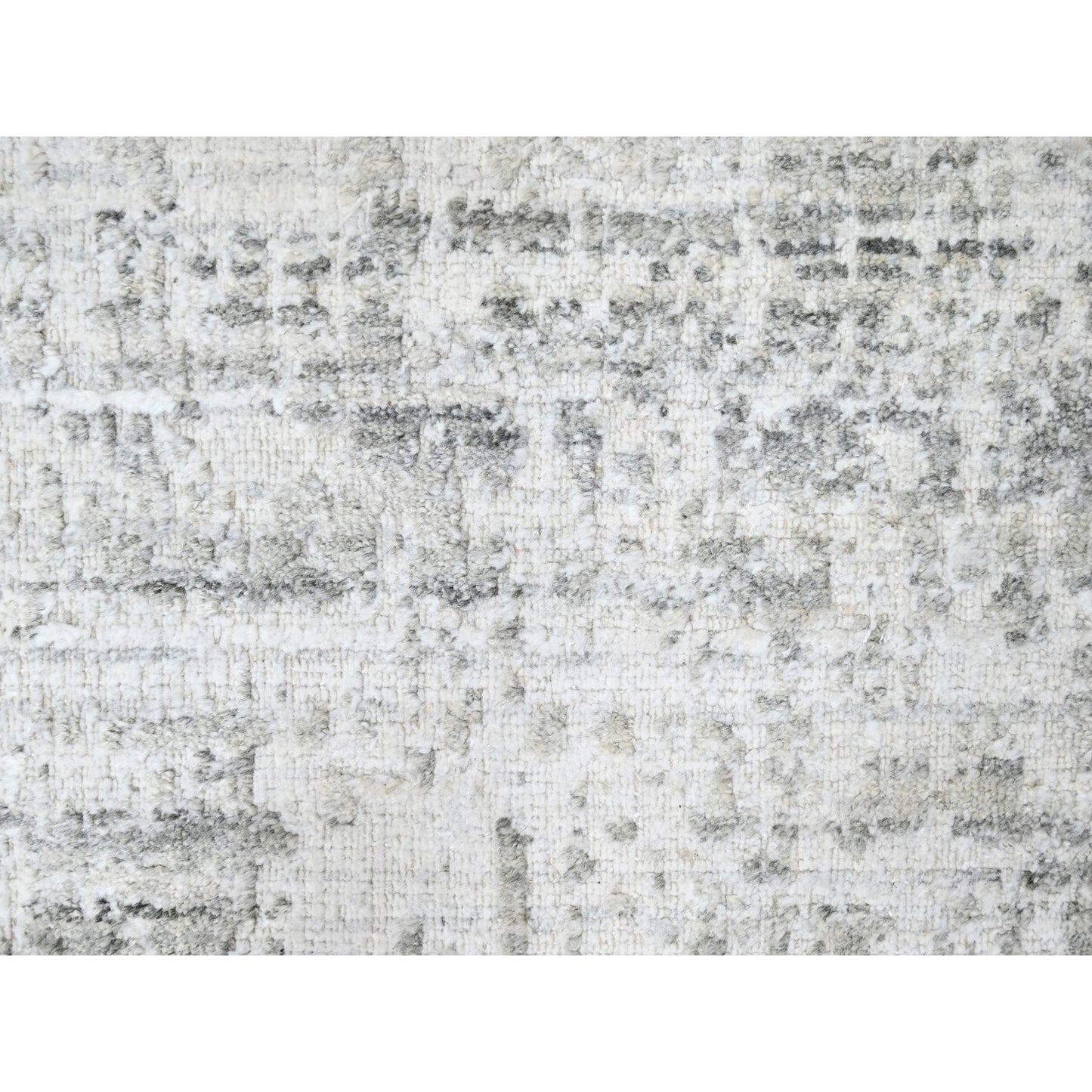 4'X6' White With Gray Modern Design Hand Loomed Wool And Bamboo Silk Rug