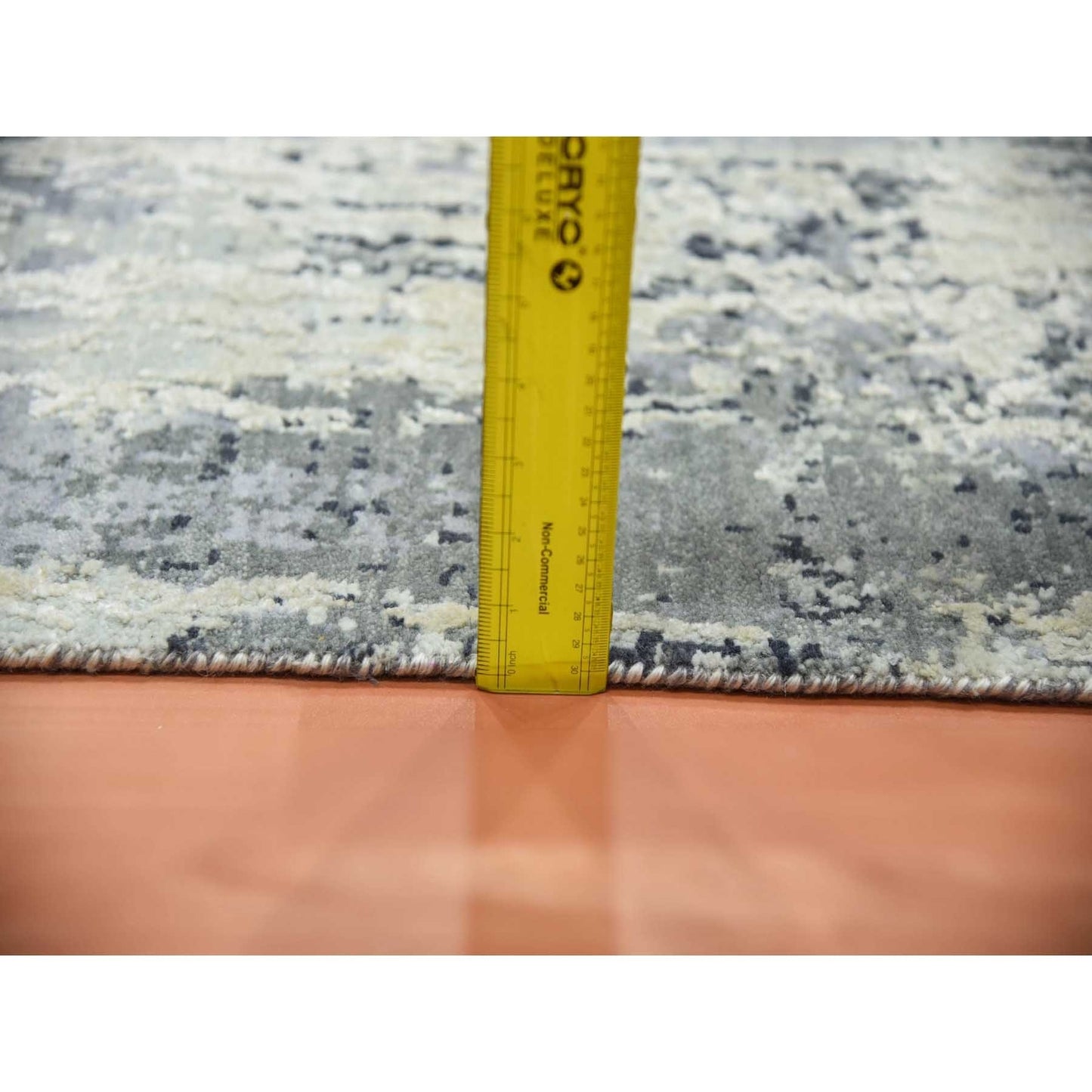 2'7"X10'3" Gray Wool And Silk Denser Weave Hand Knotted Runner Rug