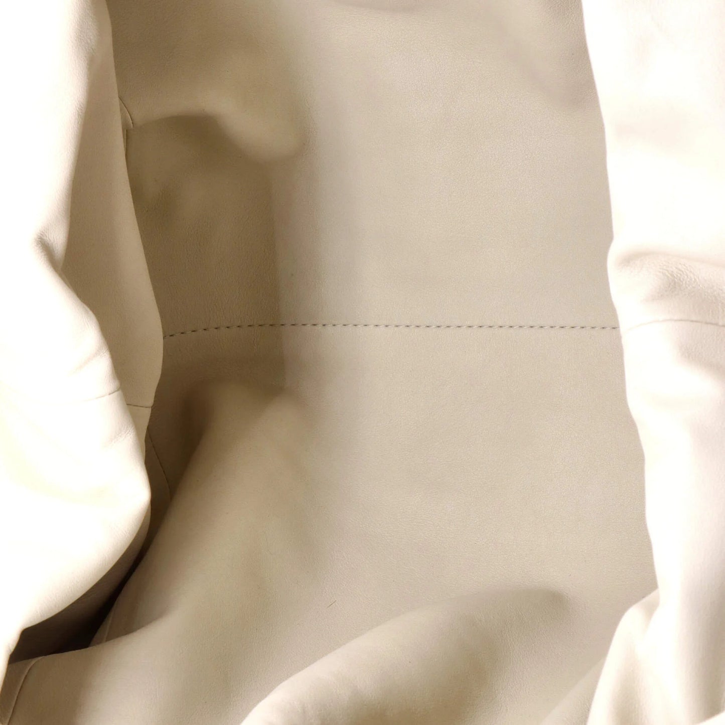 Bottega Veneta The Pouch Leather Teen