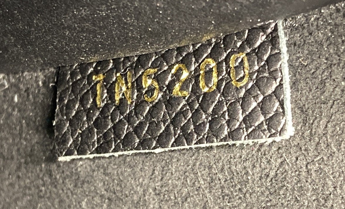 Louis Vuitton Pochette Melanie Monogram Empreinte Leather Mm