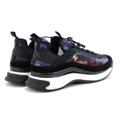 Chanel Men'S Cc Cap Toe Logo Sneakers Suede And Wool