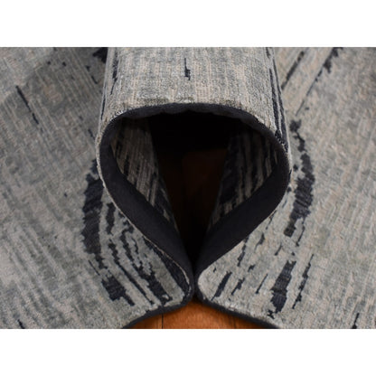 6'X9' Cloud Gray The Cane Pure Silk With Textured Wool Hand Knotted Rug