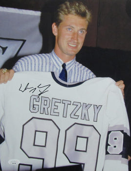 Wayne Gretxky Hof Autographed 11X14 Photo Los