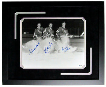 Gordie/Marty/Mark Howe Aeros Signed/Auto 11X14