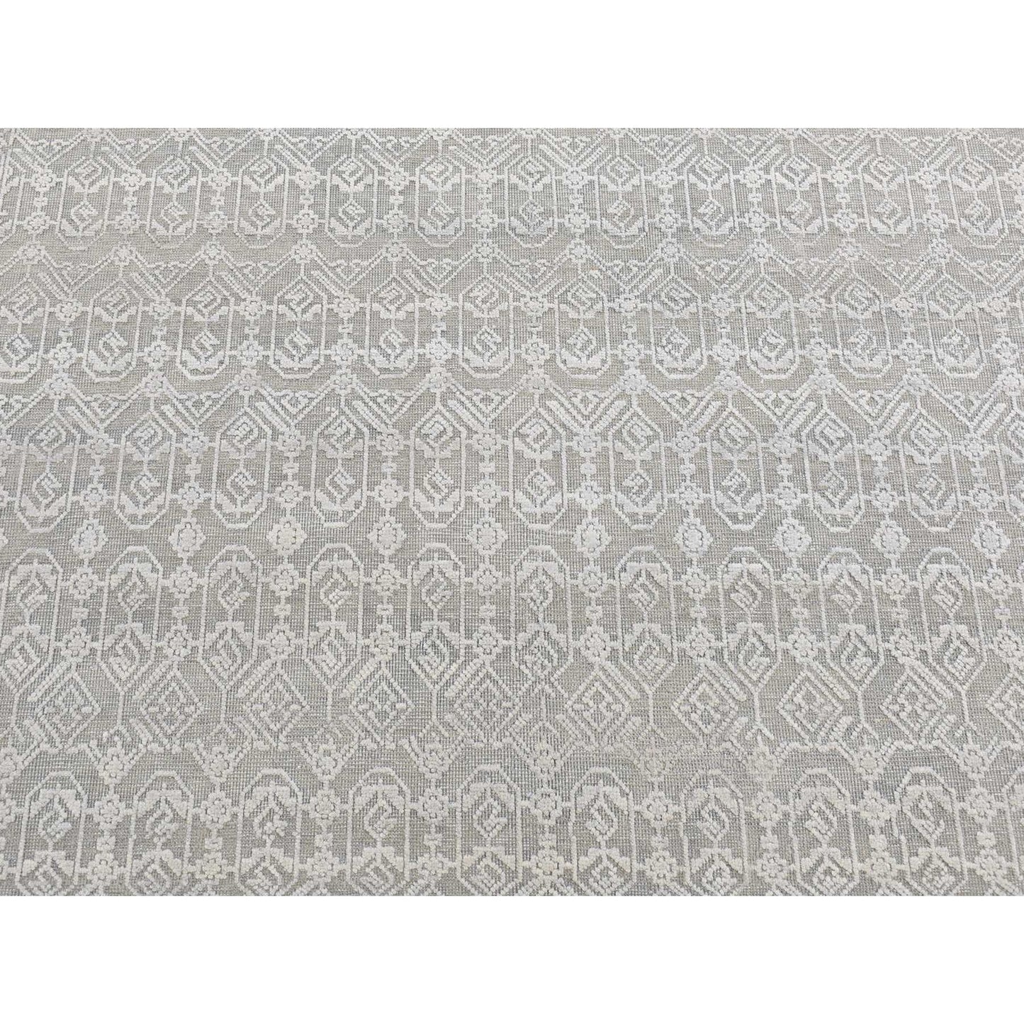 6'X9'1" Gray Silk With Wool Tone On Tone Design Hand Knotted Rug