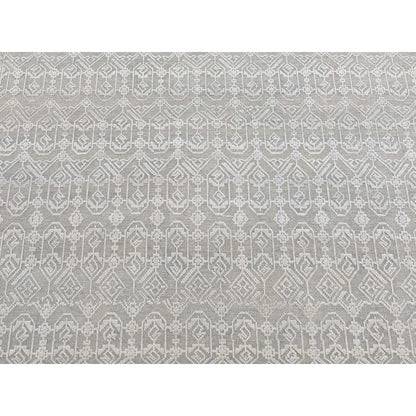 6'X9'1" Gray Silk With Wool Tone On Tone Design Hand Knotted Rug