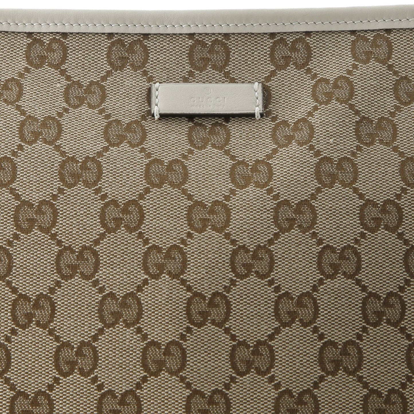 Gucci Flat Messenger Bag Gg Canvas Medium