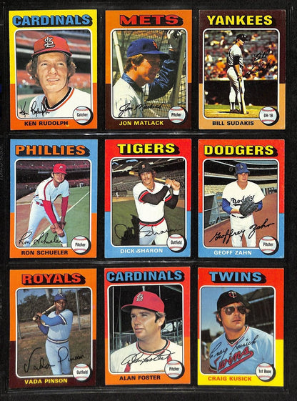 1975 Topps Baseball Complete Set (660) Aaron, Yount, Brett, Ryan 194622
