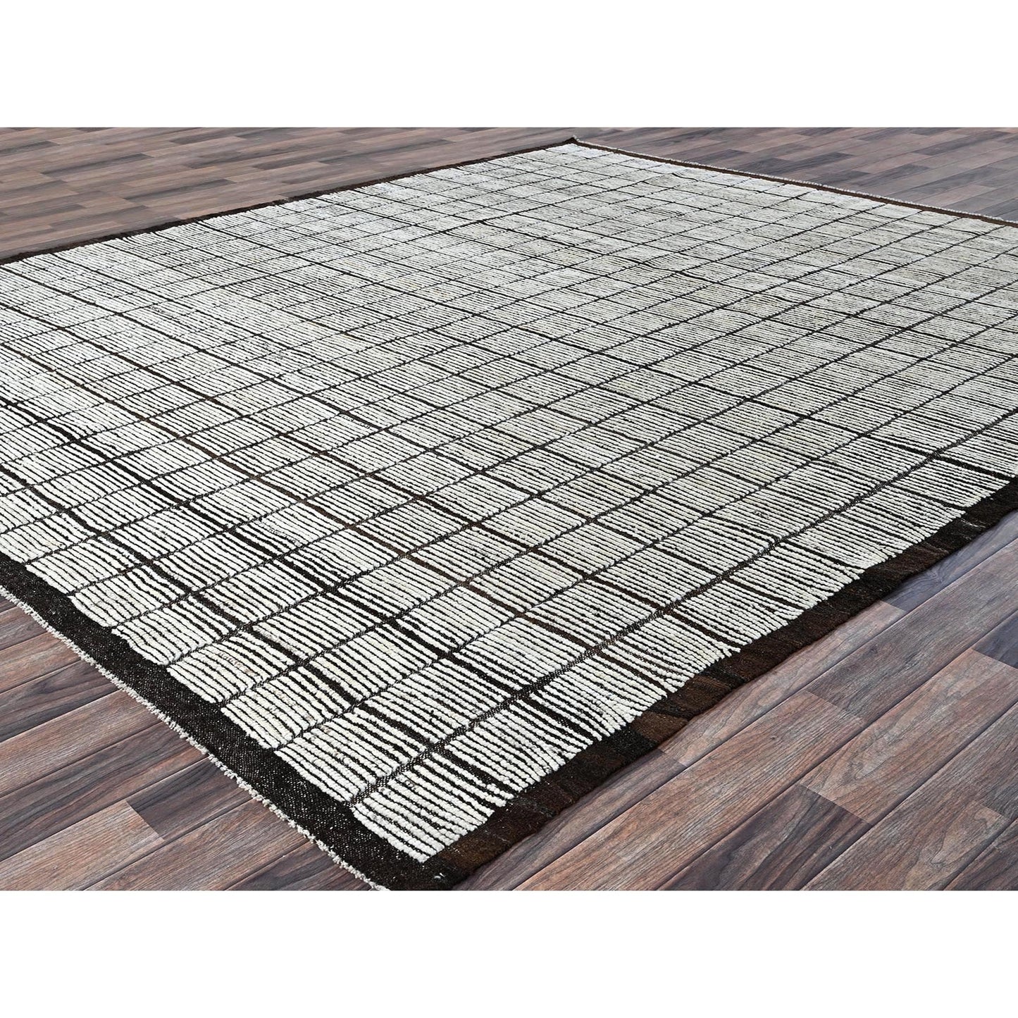 8'4"X9'10" White Moroccan Weave With Box Design 100% Wool Hand Knotted Rug