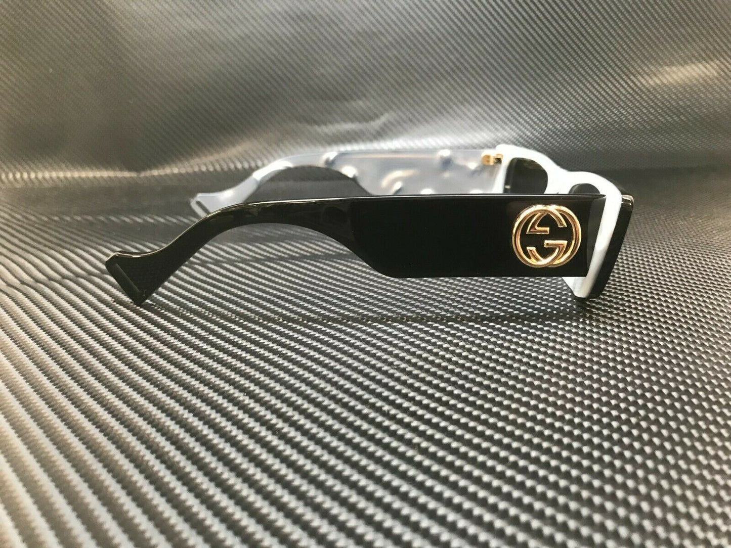 GUCCI GG0516S 001 Rectangle Square Black Grey