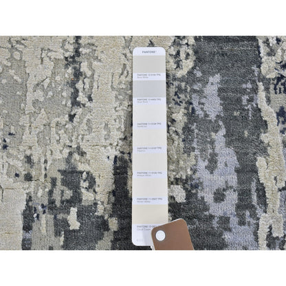 8'2"X10'2" Abstract Design Wool And Pure Silk Hand Knotted Oriental Rug