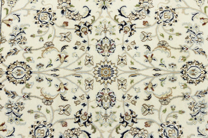 Hand-Knotted Cream Floral Classic Indo-Nain